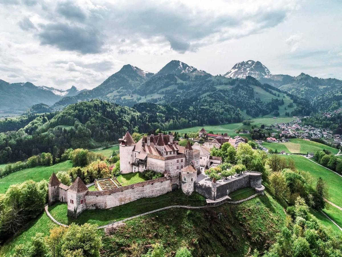 Hotel Des Alpes Bulle Center エクステリア 写真