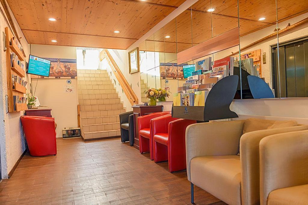 Hotel Des Alpes Bulle Center エクステリア 写真